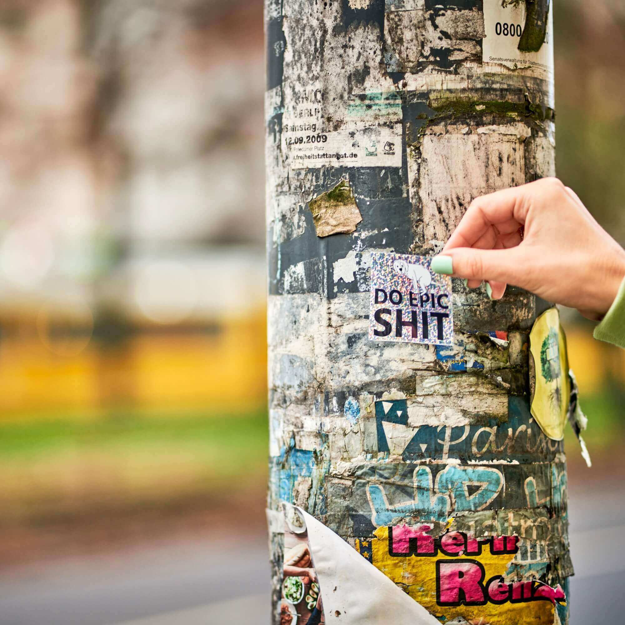 strayz-hunde-sticker-do-epic-shit-doggo-sticker image 3